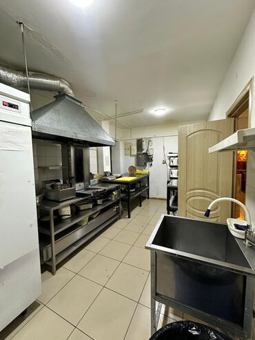 сниму в аренду столовую кафе: Продаётся готовый бизнес Фаст-Фуд в первой линии без бренда Полностью