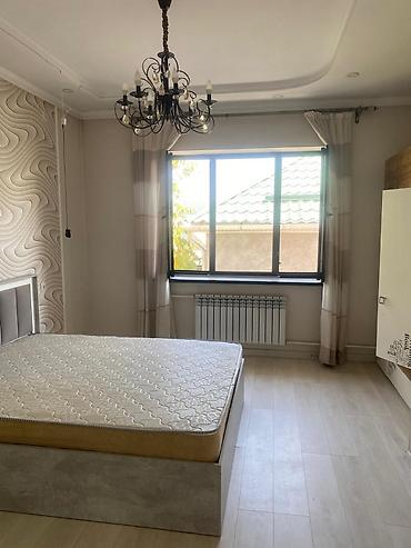 Сдается двухэтажный дом Арча-Бешик Площадь дома — 280 м² Участок — 7