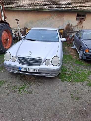 Οχήματα: Mercedes-Benz E 320: 3.2 l. | 2001 έ. Λιμουζίνα