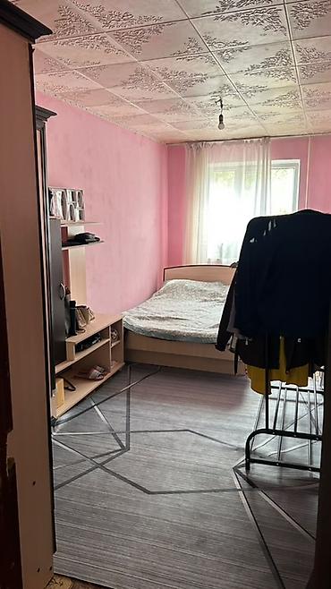 куплю квартиру бишкек: 3 комнаты, 58 м², 9 мкр 104 серия, 1 этаж — 5