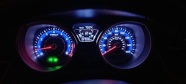 Avtomobil satışı: Hyundai Elantra: 1.8 l | 2016 il Sedan — 5