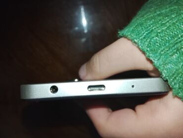 Poco: Poco C71, 128 GB, rəng - Gümüşü, Sensor — 3