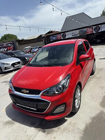 sprinter 4 4: Chevrolet Spark: 2020 г., 1 л, Автомат, Бензин, Хэтчбэк — 2