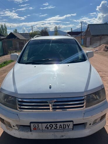 тойата прадо: Mitsubishi Chariot: 1998 г., 2.4 л, Типтроник, Бензин, Минивэн