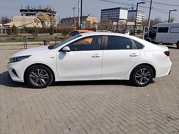 Kia: Kia Ceed: 2021 г., 1.6 л, Вариатор, Бензин, Седан — 4