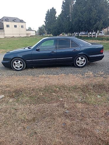 spoiler satisi: Mercedes-Benz E-Class: 2.2 l | 1999 il Sedan — 4