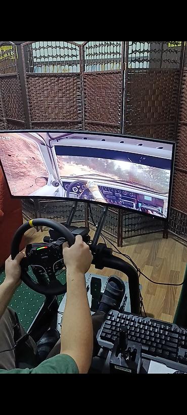 Рули: Симрейсинг-комплект MOZA r5 кокпит + рулевая база + 2- руля + педали + — 4