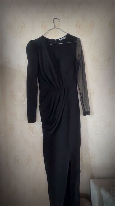 женские ажурные платья: Zərif qara gecə/libas - Model: uzun, bədənə oturan siluet - Dizayn