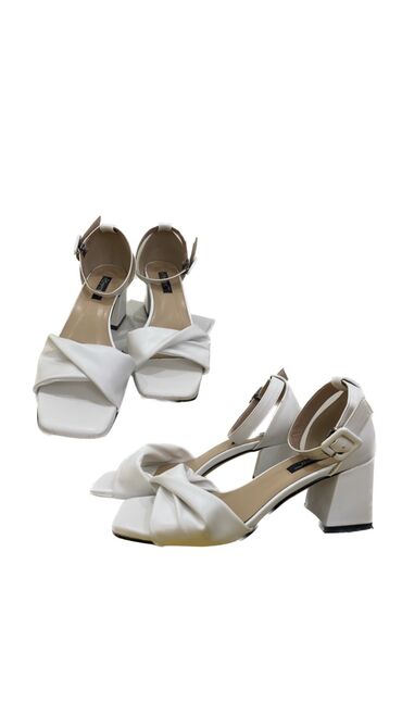 кроссовки женские 40 размер: Туфли 37, цвет - Белый