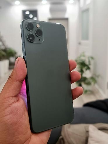 Apple iPhone: IPhone 17 Pro Max, Б/у, 64 ГБ, Matte Midnight Green, Защитное стекло, 72 % — 2