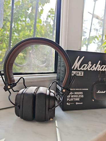 Yeni Simli Qulaqcıqlar, Marshall, rəng - Qəhvəyi