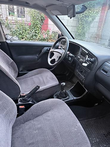фильдер: Volkswagen Vento: 1995 г., 1.8 л, Кол менен иштөөчү, Бензин — 5