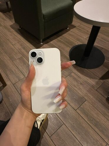 Apple iPhone: IPhone 15, 128 GB, Starlight, Face ID