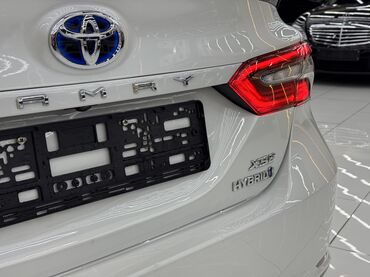 Toyota: Toyota Camry: 2022 г., 2.5 л, Автомат, Гибрид, Седан — 9