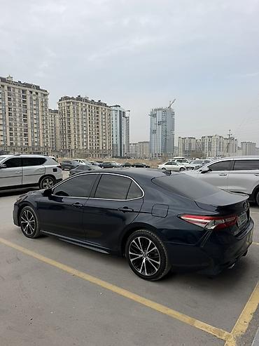 chevrolet la: Toyota Camry: 2019 г., 2.5 л, Автомат, Бензин, Седан — 2