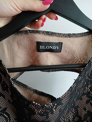 mona bele torbice: BLONDY haljina bez rukava, A-kroja, sa floralnom čipkastom aplikacijom — 2