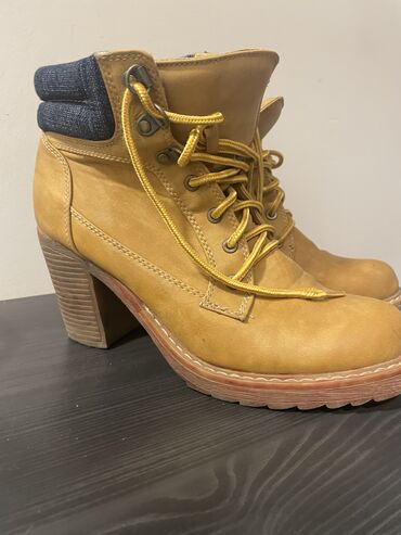 cizme na platformu prodaja: Ankle boots, 39