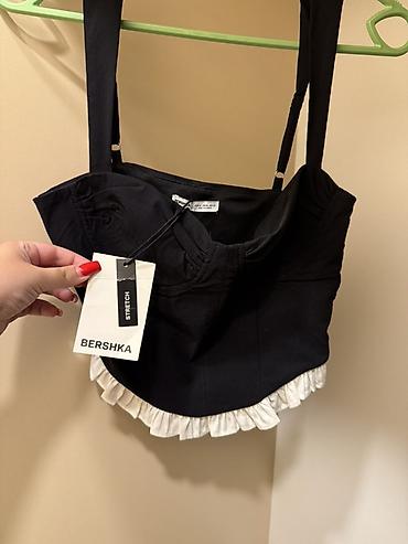 Gözəllik və sağlamlıq: Bershka qadın topu - Model: qara korset tipli top - Rəng: qara, aşağı — 1