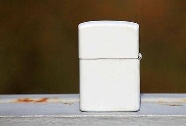 Upaljači i prateća oprema: MARLBORO Champ i Marlboro Slim Design Jet Flame upaljač. MARLBORO — 5