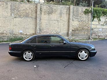 w210 duman: Mercedes-Benz E-Class: 2.7 l | 2000 il Sedan — 6