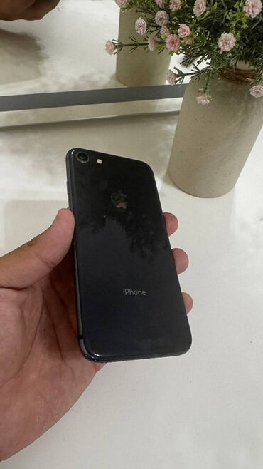 ноутбук для работы: IPhone 8, Колдонулган, 256 ГБ, Кара, 82 %