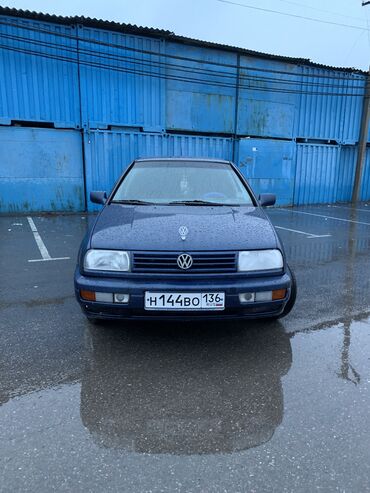 руль венто: Volkswagen Vento: 1.8 л | 1994 г. | Седан