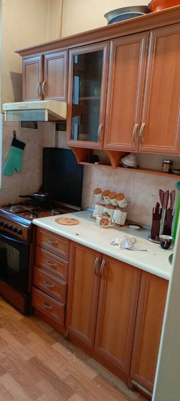 Uzunmüddətli kirayə mənzillər: Xətai rayonu, 8-noyabr prospekti, Gənclik parka yaxın, 4-mərtəbəli -da lalafo.az — 8 Uzunmüddətli kirayə mənzillər: Xətai rayonu, 8-noyabr prospekti, Gənclik parka yaxın, 4-mərtəbəli — 8