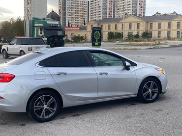 Chevrolet: Chevrolet Cruze: 1.4 l | 2018 il 185000 km Sedan — 11