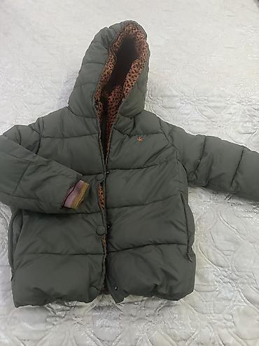 Üst geyimləri: Qiz ve oglan geye bilecek godekce ela veziyetde usdunde papaqda — 3