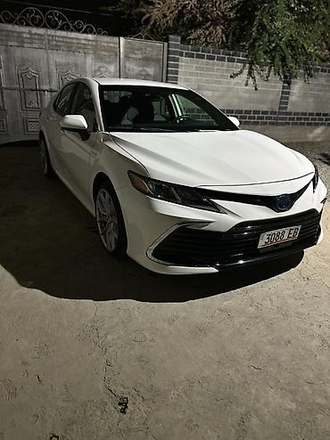bew e34: Toyota Camry: 2022 г., 2.5 л, Автомат, Гибрид, Седан — 4