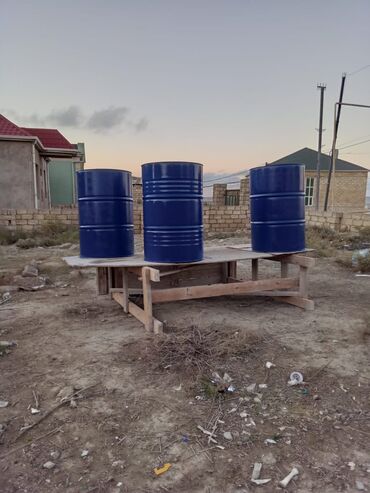 Boçkalar və çəlləklər: Boçka, Metal, Yeni, Ünvandan götürmə, Ödənişli çatdırılma, Rayonlara çatdırılma — 3