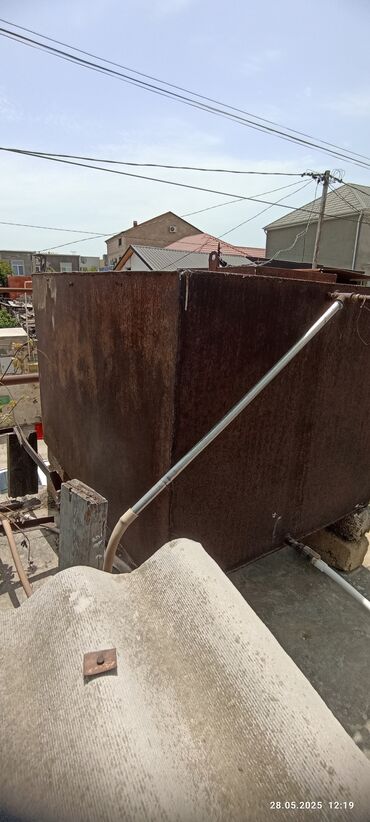 2 tonluq su çəni qiyməti: Bak, Metal, 2000 l l, İşlənmiş