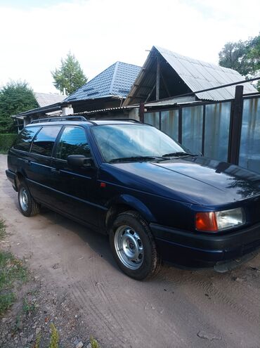 фольцваген пассат: Volkswagen Passat: 1992 г., 1.8 л, Механика, Бензин, Универсал