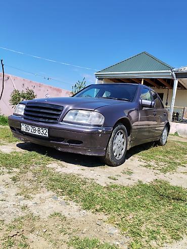 ucuz kask: Mercedes-Benz C 280: 2.8 l | 1995 il Sedan — 5