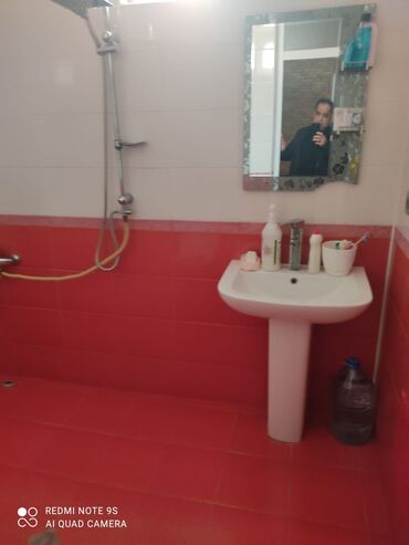 Uzunmüddətli kirayə evlər: SARAY MTK YAXININDA YOLA YAXIN 4 OTAQ — 11