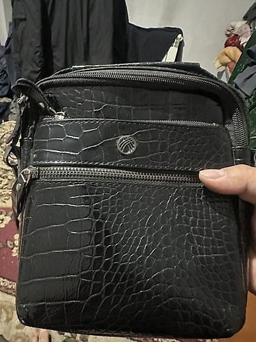 Другие сумки: Все барсетки оригинал кожа
Удобные все компактные, не большие — 1