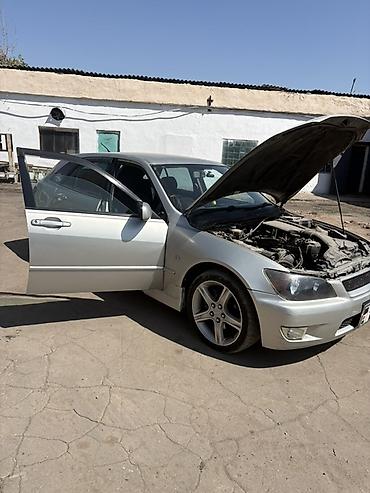 Toyota Altezza: 2001 г., 2 л, Автомат, Бензин, Универсал lalafo.kg да — 4 Toyota Altezza: 2001 г., 2 л, Автомат, Бензин, Универсал — 4