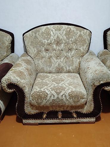 Divanlar: Klassik üslubda 3 nəfərlik divan - Üslub: Klassik/barokko naxışlı — 9