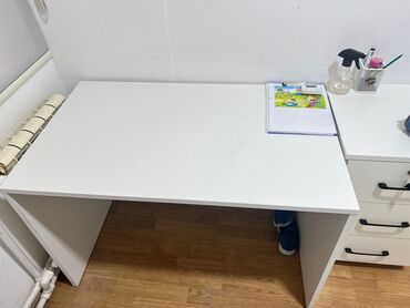 uşaq ucun oturacaq: Yazi masasi 2eded var dunen sifariw etdik amma olcu uygun deyil ona