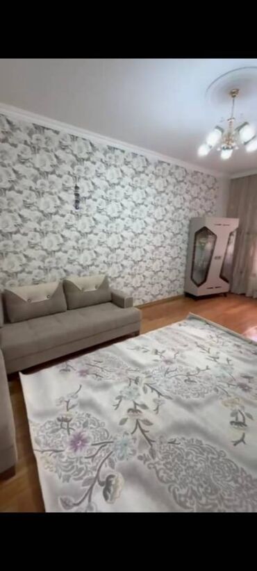 аренда квартира студия: Fikri ciddi olan şexsler narahat etsin.evi nece veririkse elede təhvil