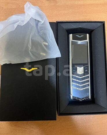 Vertu: Vertu Signature Touch, < 2 GB Memory Capacity, rəng - Gümüşü, Düyməli