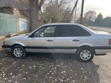 Volkswagen: Volkswagen Passat: 1988 г., 1.8 л, Механика, Бензин, Седан at lalafo.kg — 12 Volkswagen: Volkswagen Passat: 1988 г., 1.8 л, Механика, Бензин, Седан — 12