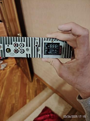 sub oyun konsolu: Skyray SR-9008 avtomobil maqnitolası. Yenidir. Vhatsappla əlaəq — 5