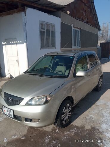 обмен дом: Mazda Demio: 2003 г., 1.3 л, Автомат, Бензин, Универсал