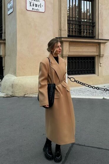 loreta пальто: Стильное женское пальто цвета беж/верблюжий. - Длина: миди (ниже