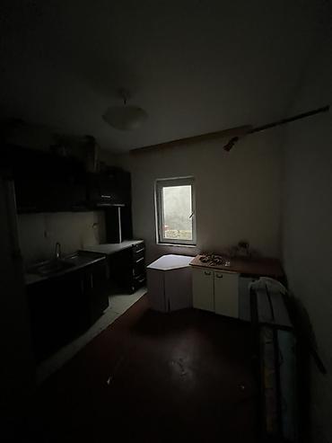 Həyət evləri və villaların satışı: 3 otaqlı, 100 kv. m, Orta təmir — 11