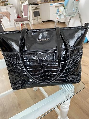 novcanica: Velika ženska torba – Jenny Fairy - Model: shopper/tote - Boja: crna — 3
