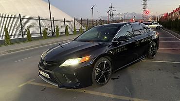 Toyota: Toyota Camry: 2018 г., 2.5 л, Автомат, Бензин, Седан — 2