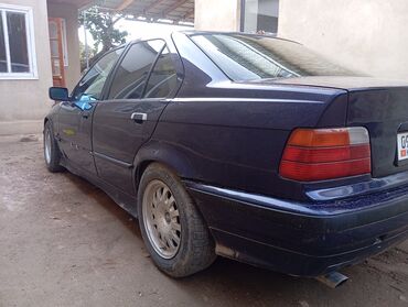 краска для машины: BMW 3 series: 1994 г., 2 л, Механика, Бензин, Седан