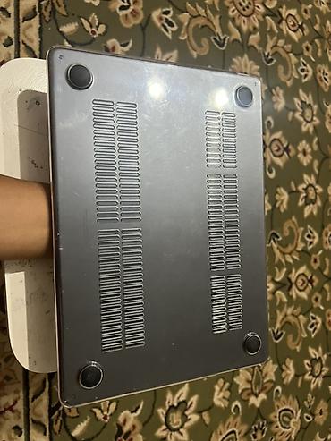 core i9: Для лёгких задач, Б/у, Apple M3, ОЗУ, RAM: 8 ГБ — 6